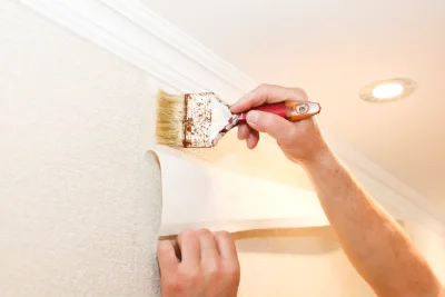 Pose de papier peint à Neulise — revêtements muraux et toiles de verre